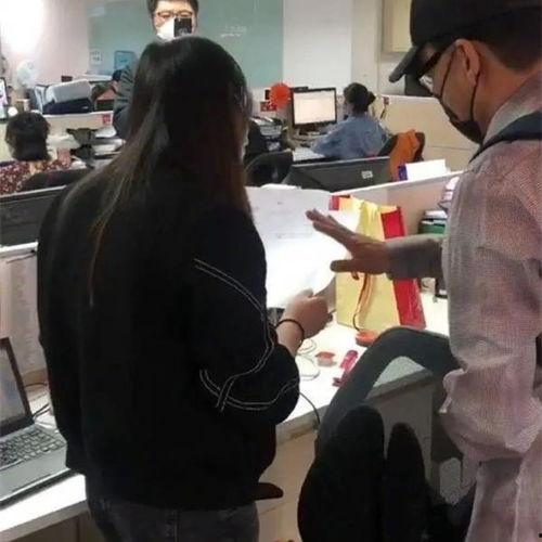 俞渝安心吃瓜视频,揭秘娱乐圈幕后故事