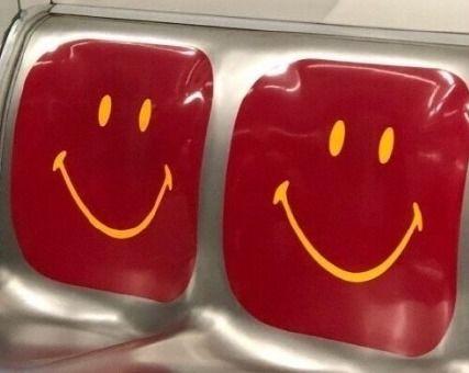 纳凉吃瓜文案搞笑,瓜果飘香，笑料连连，清凉一夏！