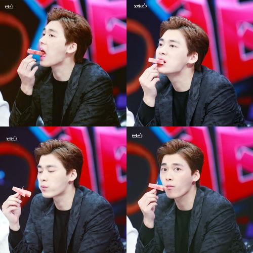 刘畅吃瓜群众,吃瓜群众的美食探索之旅