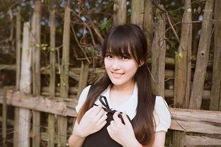 夏日吃瓜少女图片,吃瓜少女的清凉时光