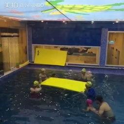 看台的吃瓜群众,揭秘吃瓜群众的欢乐盛宴