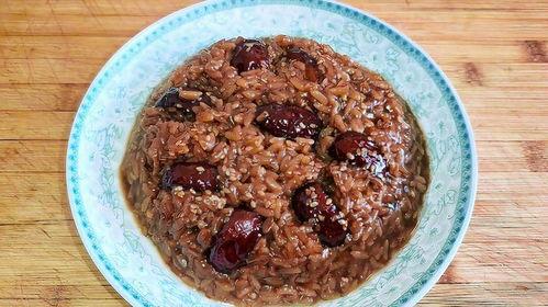 吃瓜红糖糯米饭,吃瓜红糖糯米饭的独特风味体验