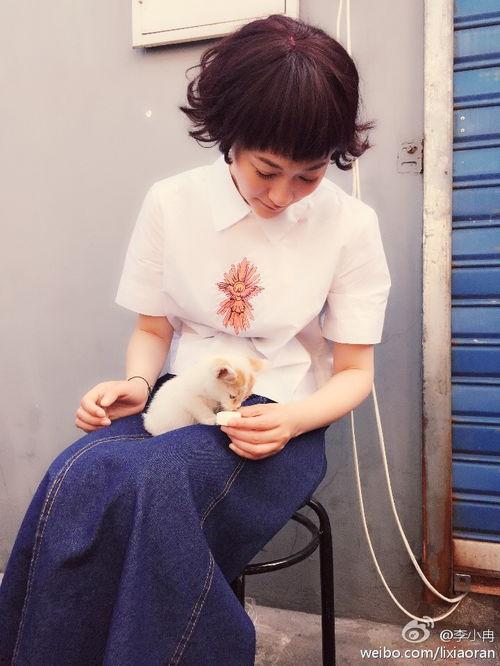 吃瓜直播间李小冉,揭秘娱乐圈幕后故事