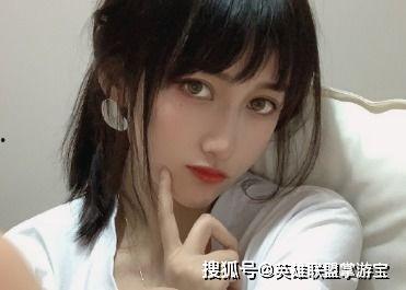济南女子吃瓜事件,一场网络热议的瓜田风波