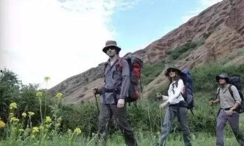 爬山吃瓜的女生,一位爬山吃瓜女生的独特旅程