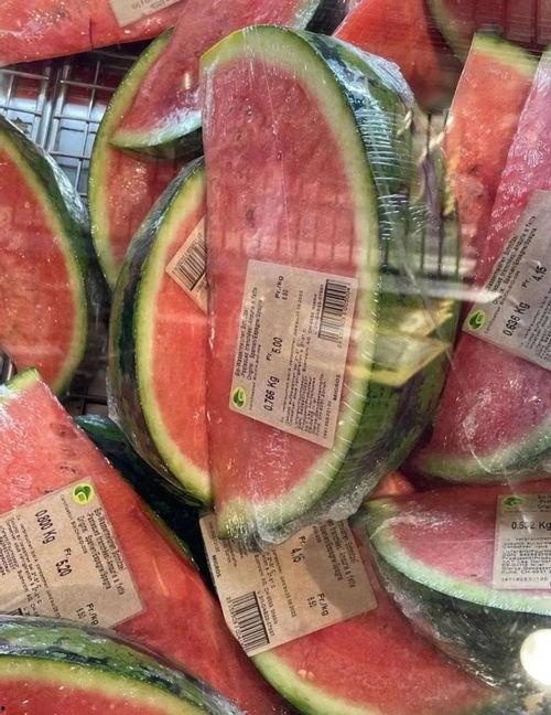 老外学校吃瓜,一场别开生面的校园盛宴