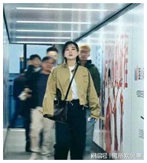 喜剧导演吃瓜视频,揭秘幕后笑料与幕后花絮